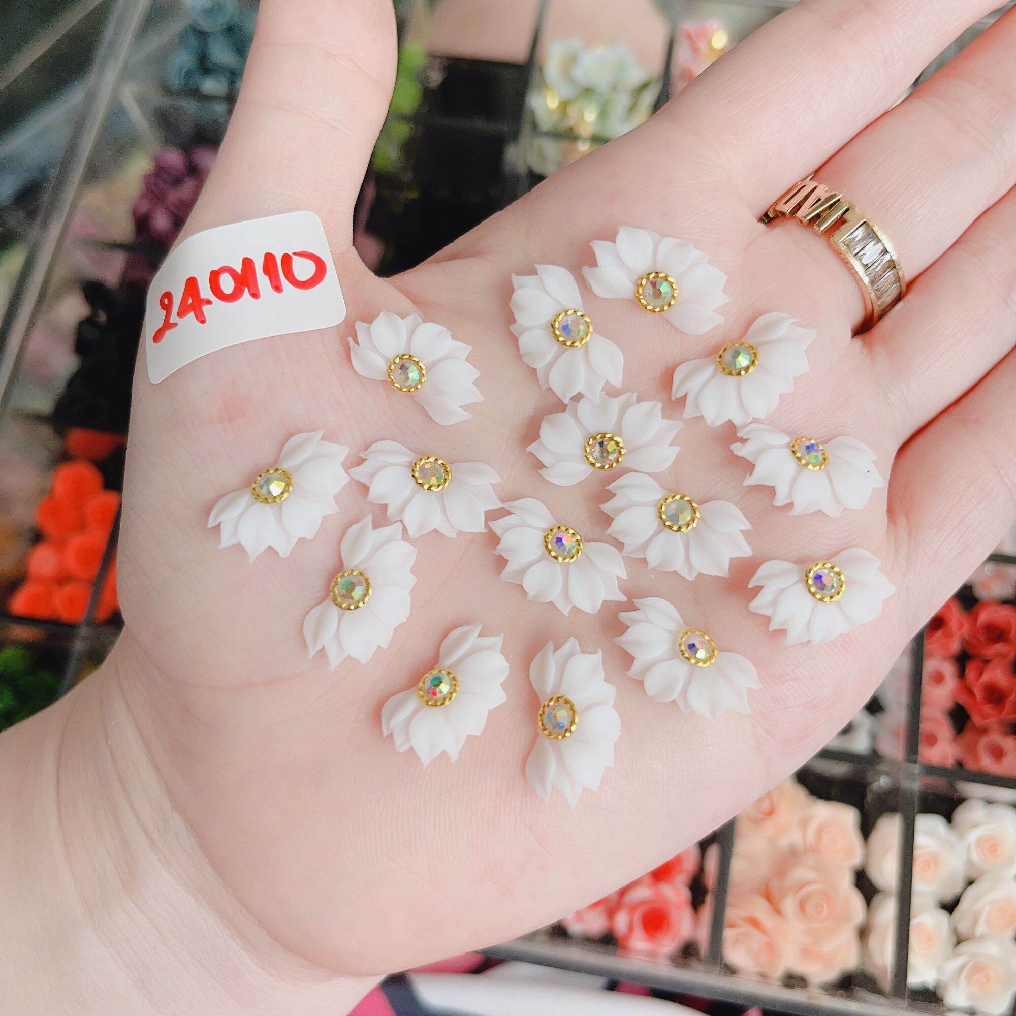 Hoa bột nail hoa đính tay ( HOA HƯỚNG DƯƠNG NỬA ĐÍNH CHARM CÁNH NHỌN ) / giá 1 bông