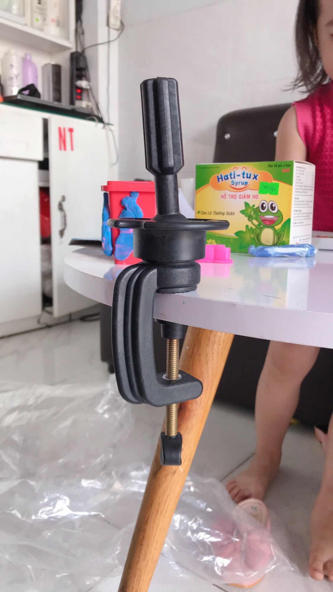 Kẹp gắn đỡ manocanh -eto manocanh