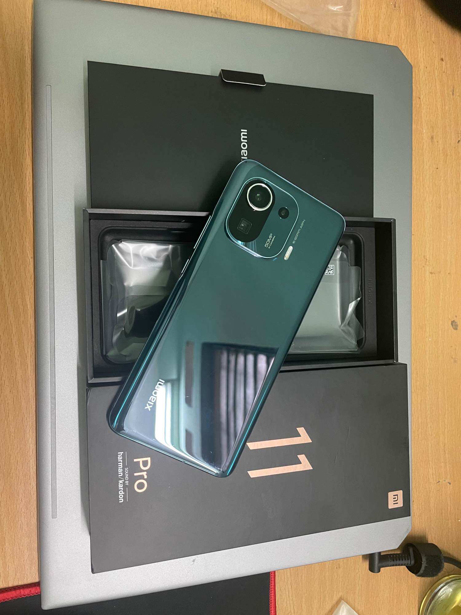 Điện thoại xiaomi mi 11 pro 99%