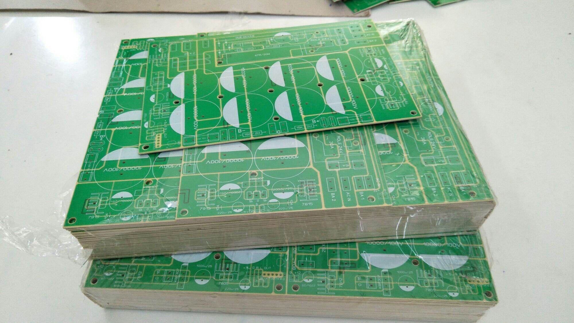 Pcb nguồn 8 tụ bo sợi, có phần mềm khởi động
