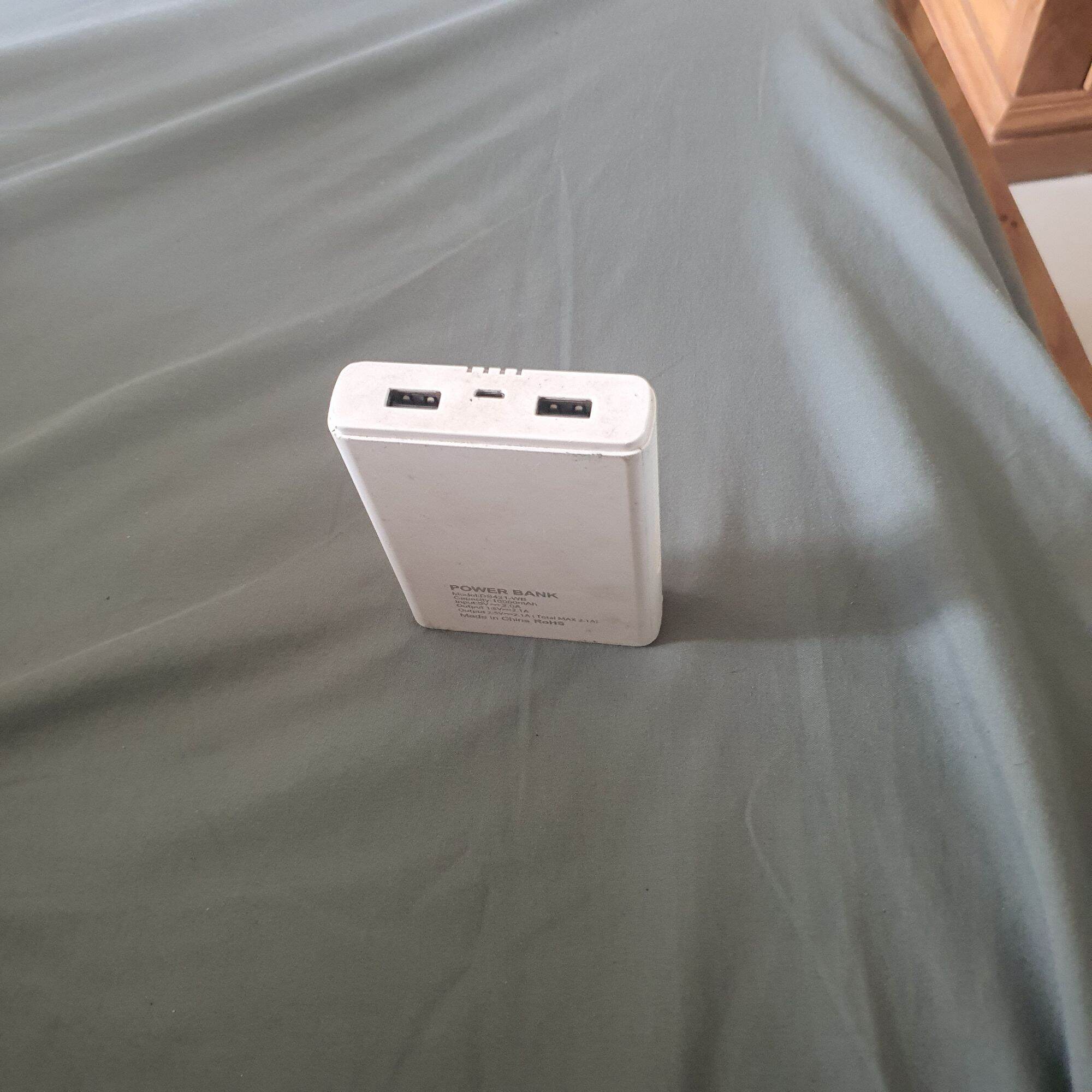 Combo 9 pin sạc dự phòng 10000mah ava