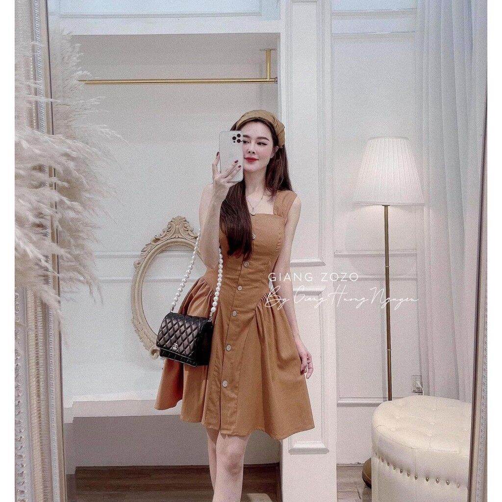 VÁY NÂU 2 DÂY NỮ BẢN TO THIẾT KẾ  CÚC GỖ DÁNG ÔM ĐUÔI XÒE MẪU 1💥 VÁY ĐẦM  NỮ HAI DÂY  MÀU BE HÀNG THIẾT KẾ PHỐI VIỀN REN DÁNG SUÔNG FREESIZE  MẪU 2 (FREESHIP)