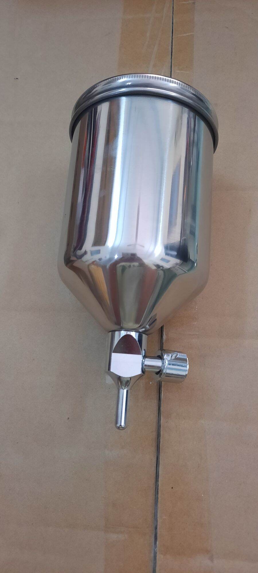 Cốc chứa sơn inox 304 cao cấp có chân đứng