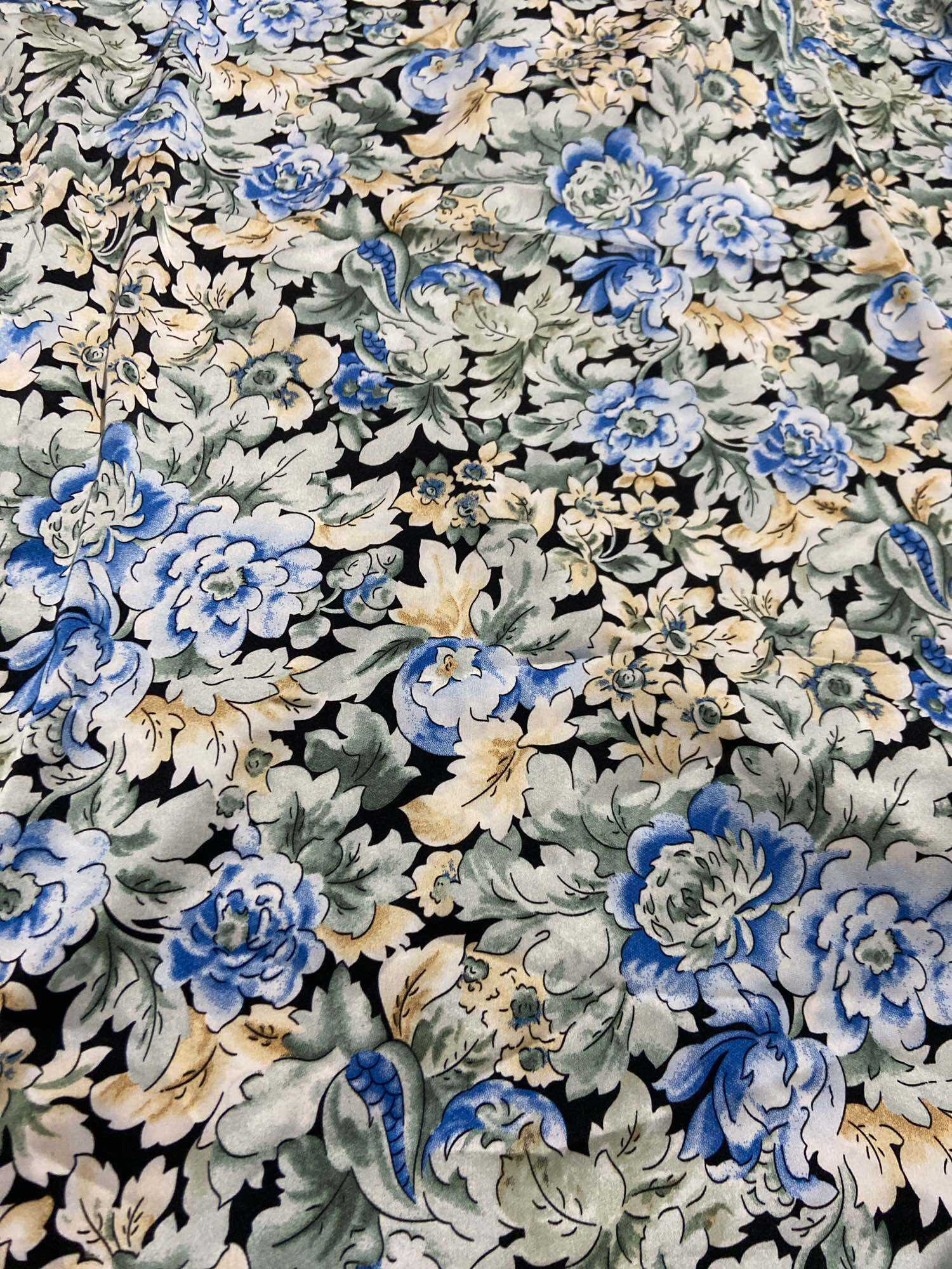 1m6 x 1m5 vải lụa satin sang đẹp may bộ váy áo chất vải mềm mượt có giản ít