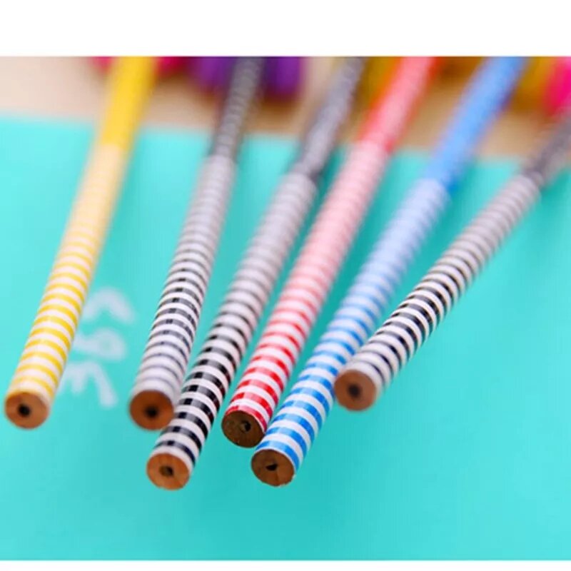 Bút chì gỗ có kèm gôm tẩy HB ( 1 cây)