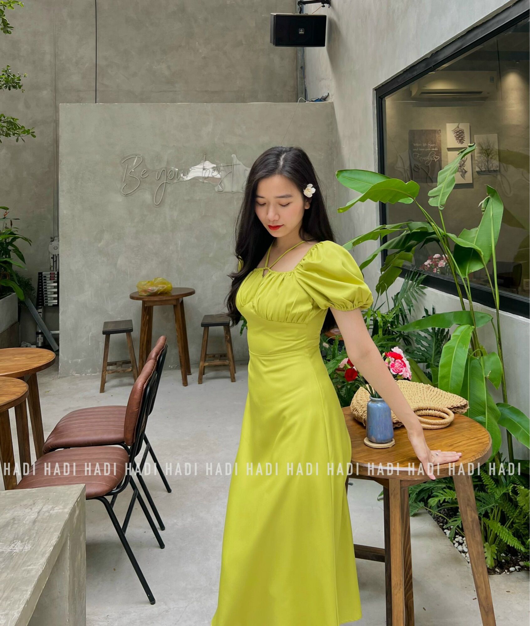 Đầm rút nhún ngực middi - Thương