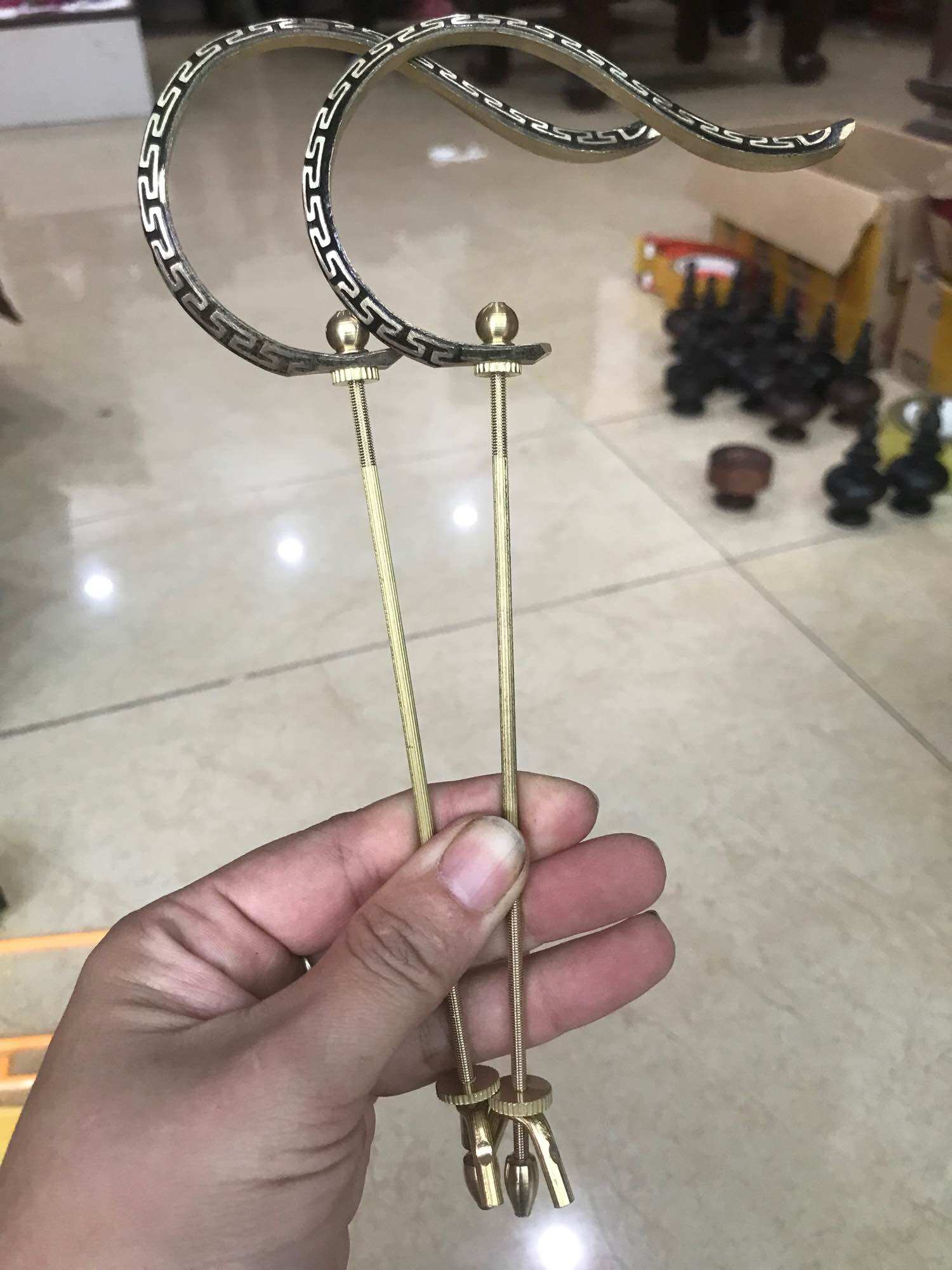 Móc đồng cho lồng khuyên , hút mật