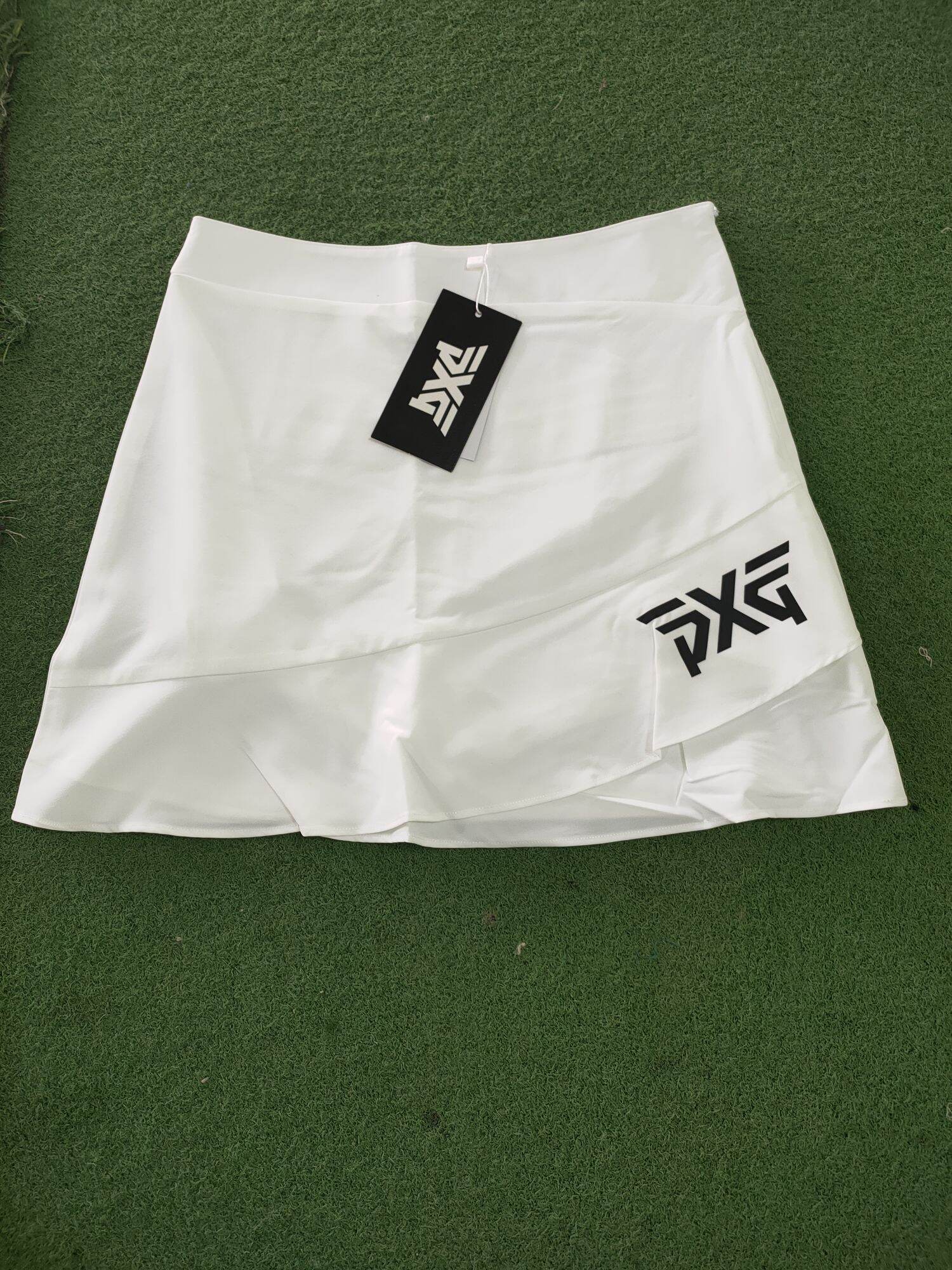 golf chân váy pxg