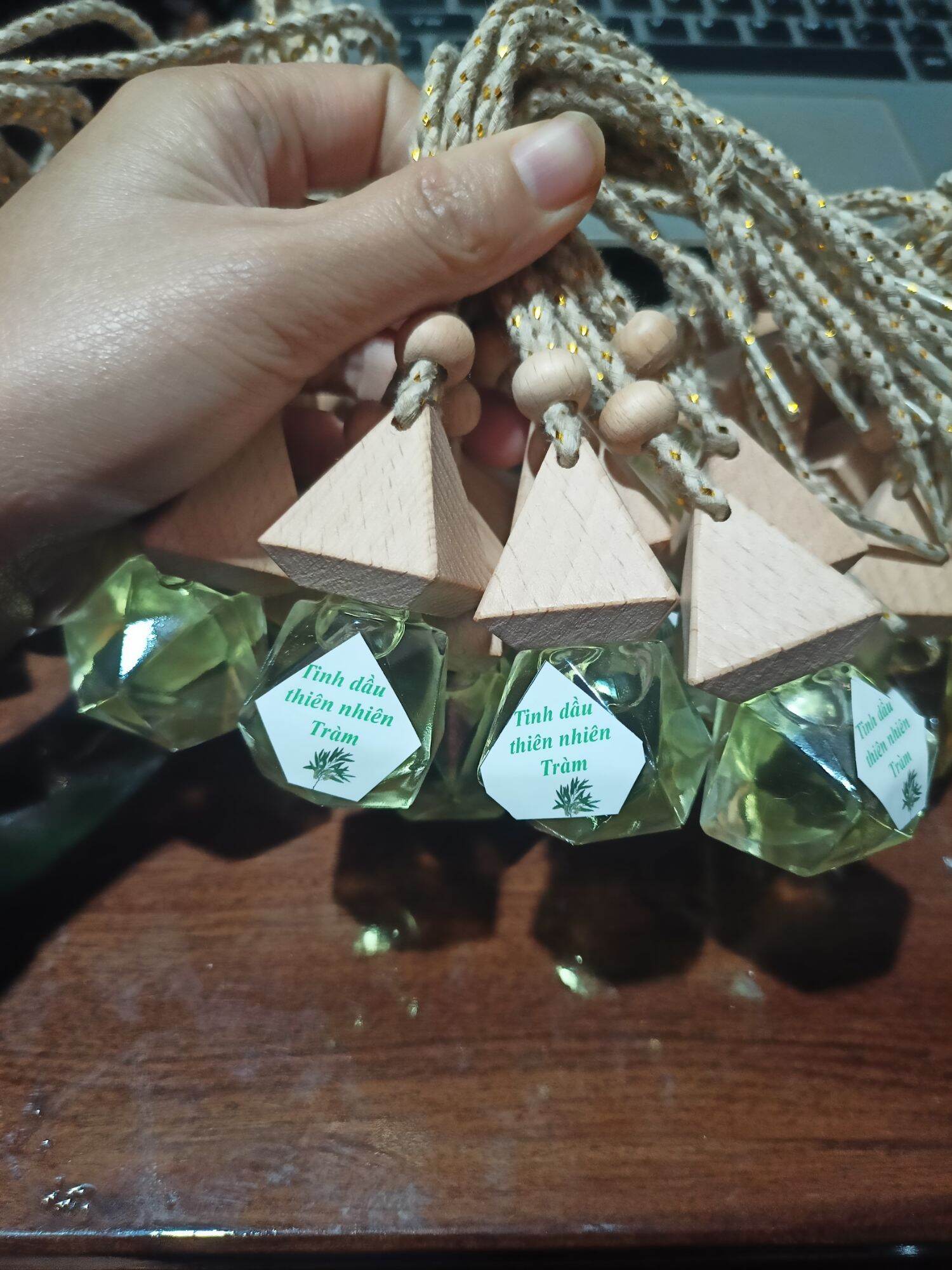 TINH DẦU TRÀM GIÓ NGUYÊN CHẤT