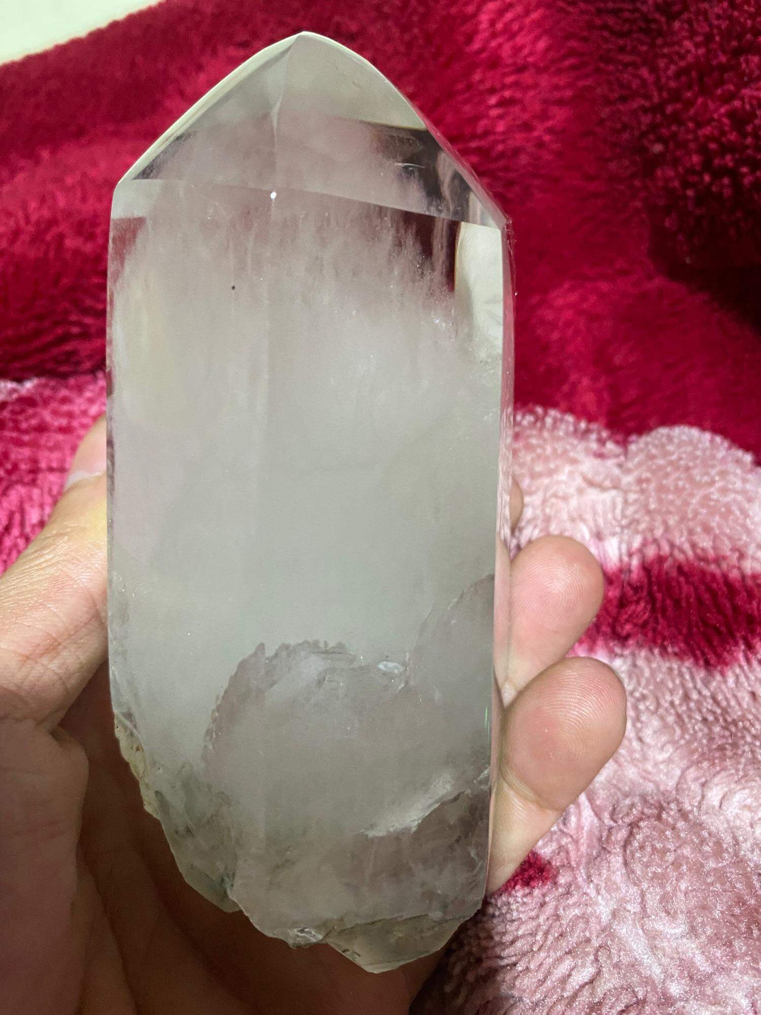 1 Trụ đá thạch anh trắng tự nhiên thiên nhiên đánh bóng xuất sứ VN nặng 600g