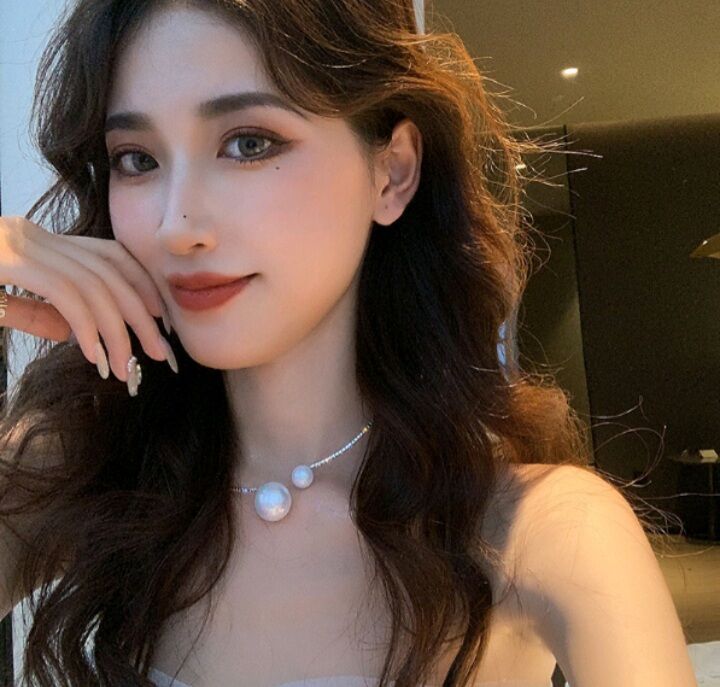 vòng kiềng cổ xinh gắn hạt