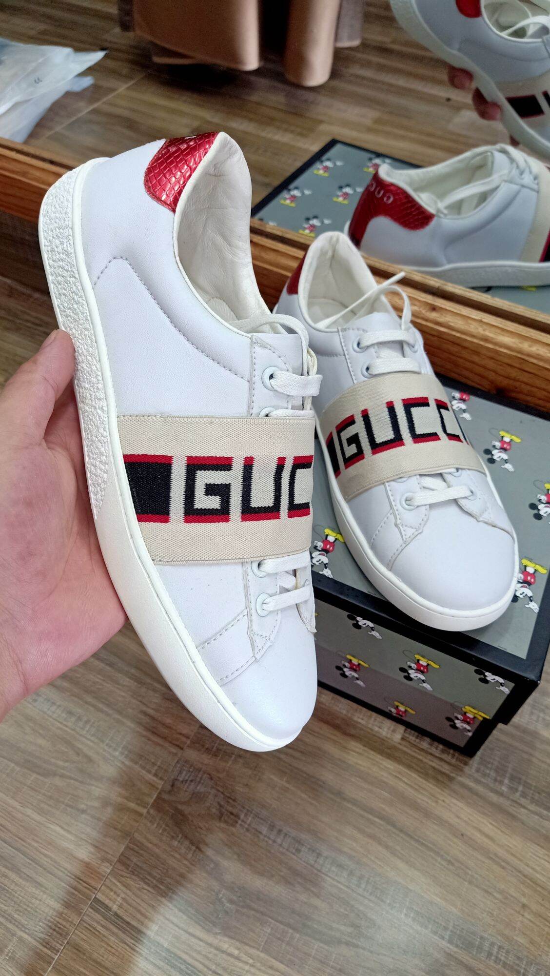 Giày  GC Sơn  Tùng  Khâu  đế