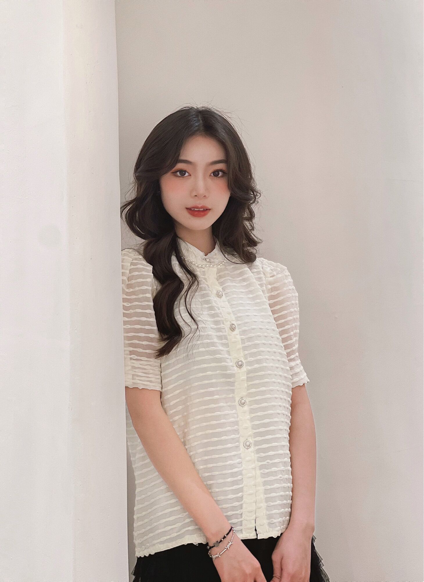 OUTSET - Áo tiểu thư cổ ngọc xinh xắn