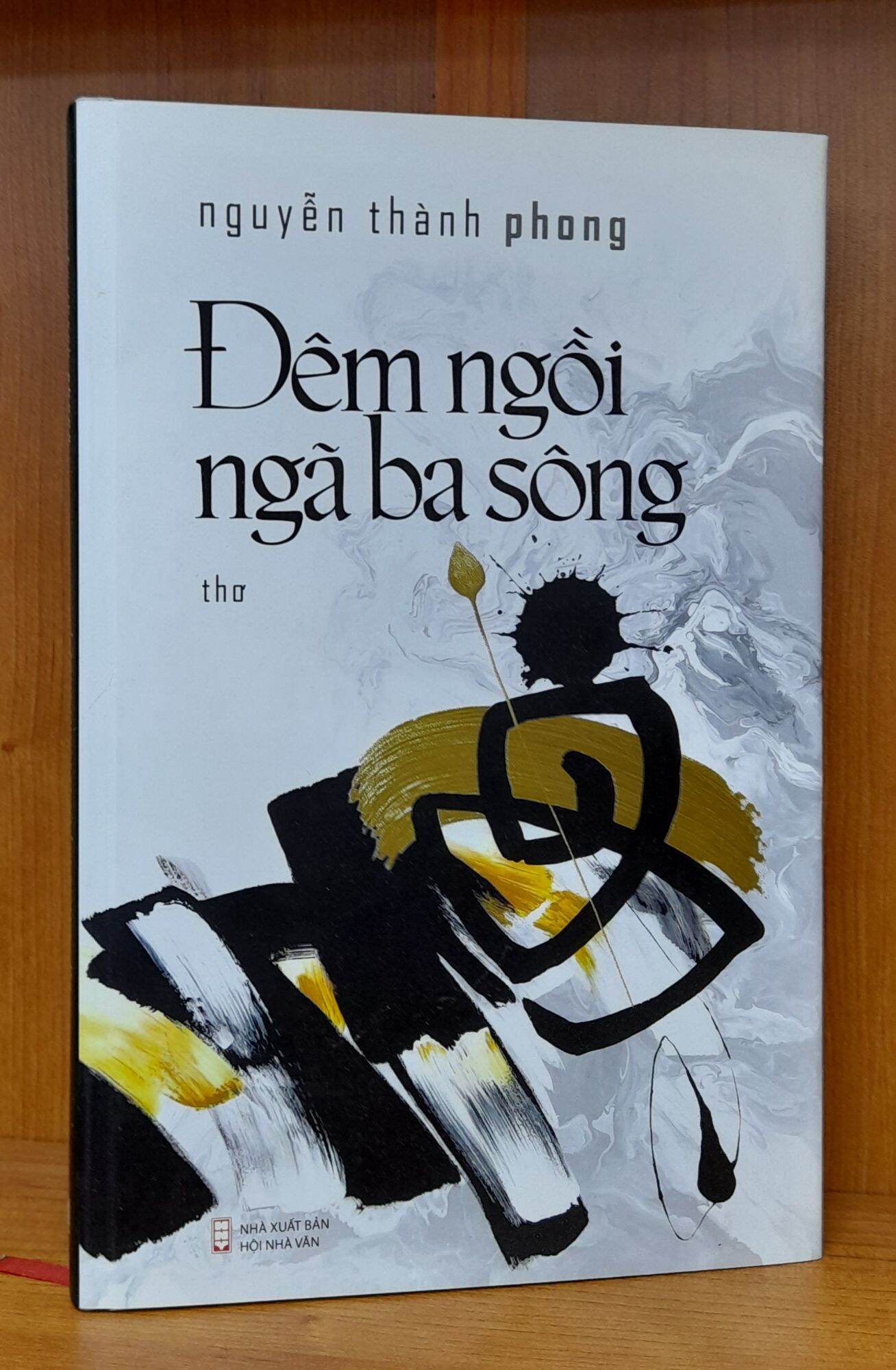 Tập thơ - đêm ngồi ngã ba sông