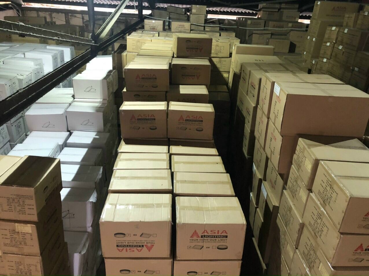 Đèn LED ốp nổi mặt phẳng đen tròn  12w Asia