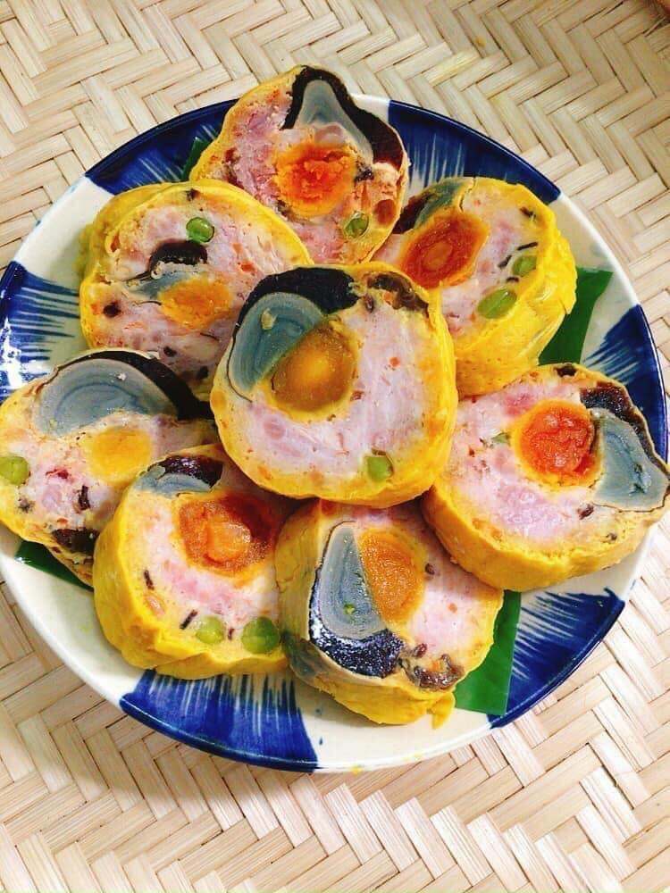 Chả hoa ngũ sắc trứng muối+trứng bắt thảo đòn 600g (giao tphcm)