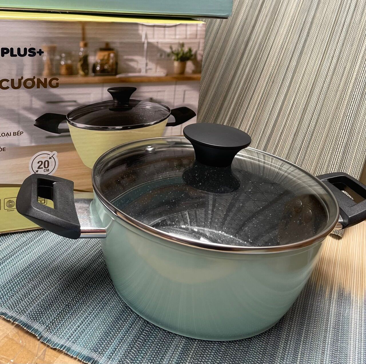 Nồi đá hoa cương Quà Tăng từ Nutifood
