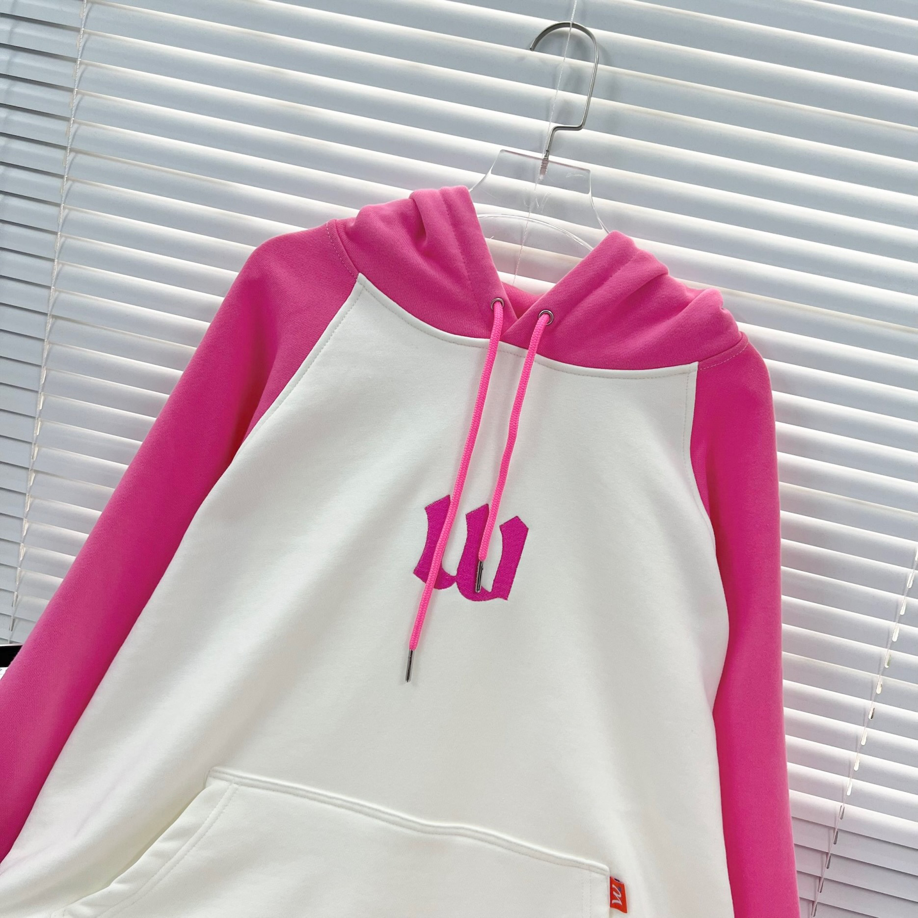 Áo Flamingo Raglan Hoodie