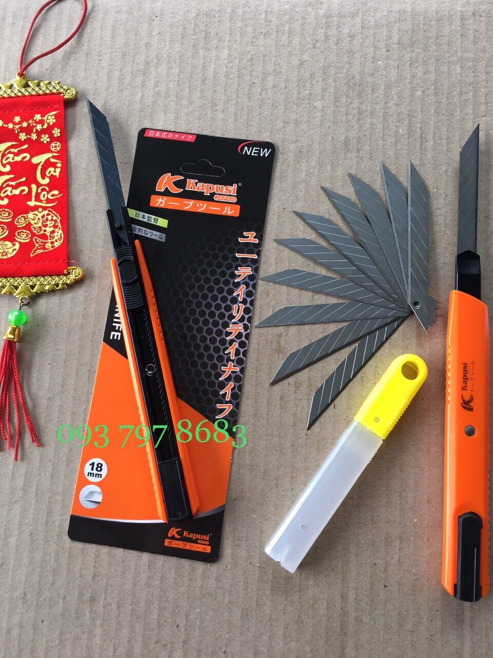 Combo dao rọc giấy mini Kapusi + lưỡi dao rọc giấy 30 độ