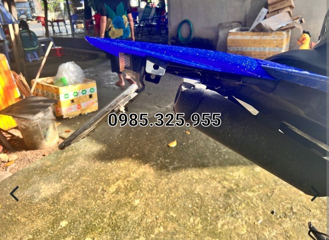 Dè đuôi trên YZ độ cho WR155 dài hơn dè zin