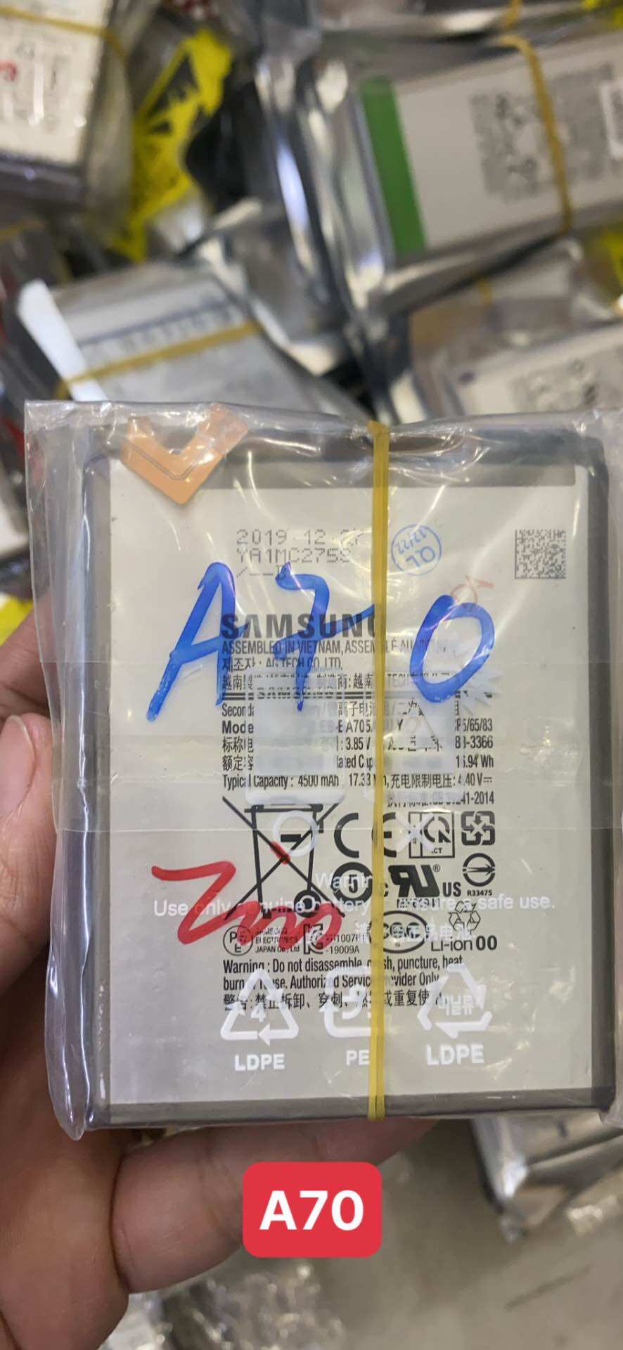 Pin zin samsung a70