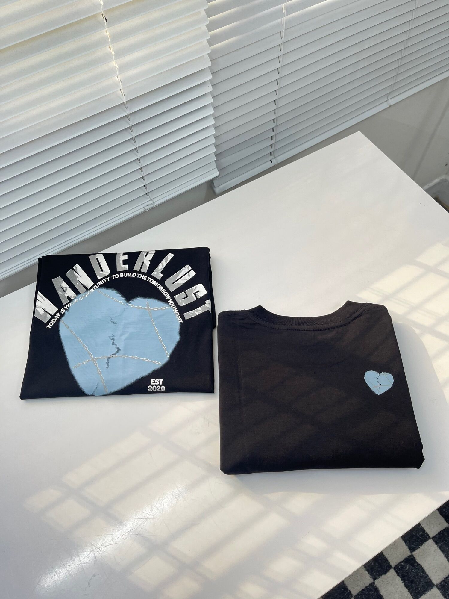 Áo No Break Tee in Denim