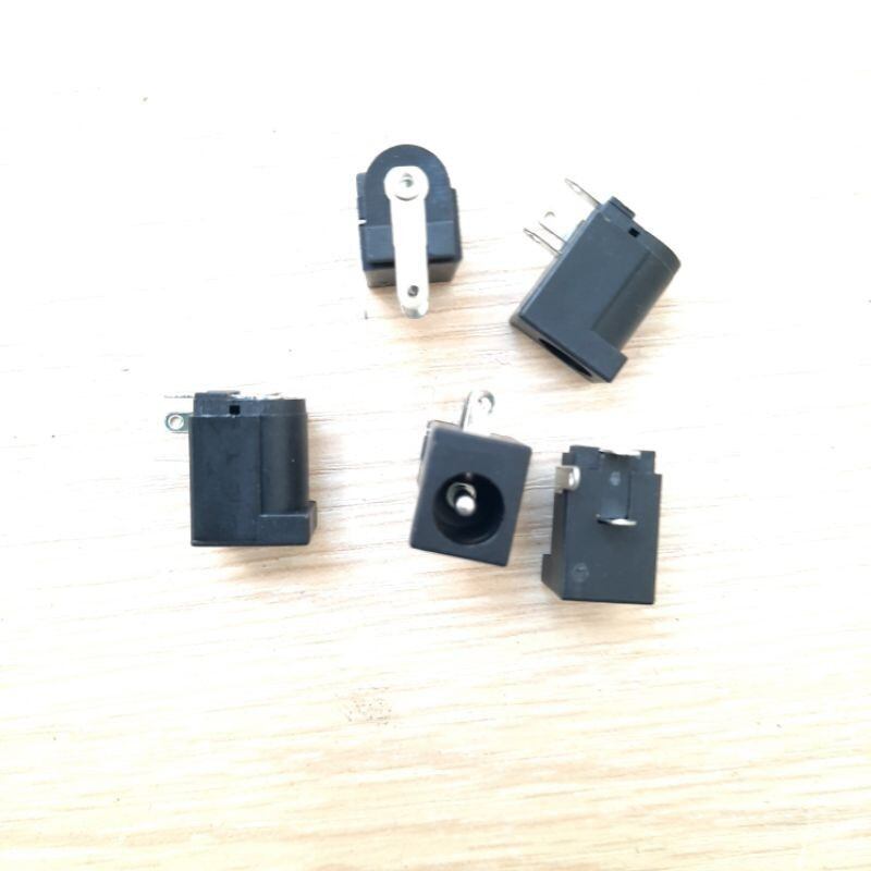 03 chân nguồn to 5V/9v/12V .5.5mm