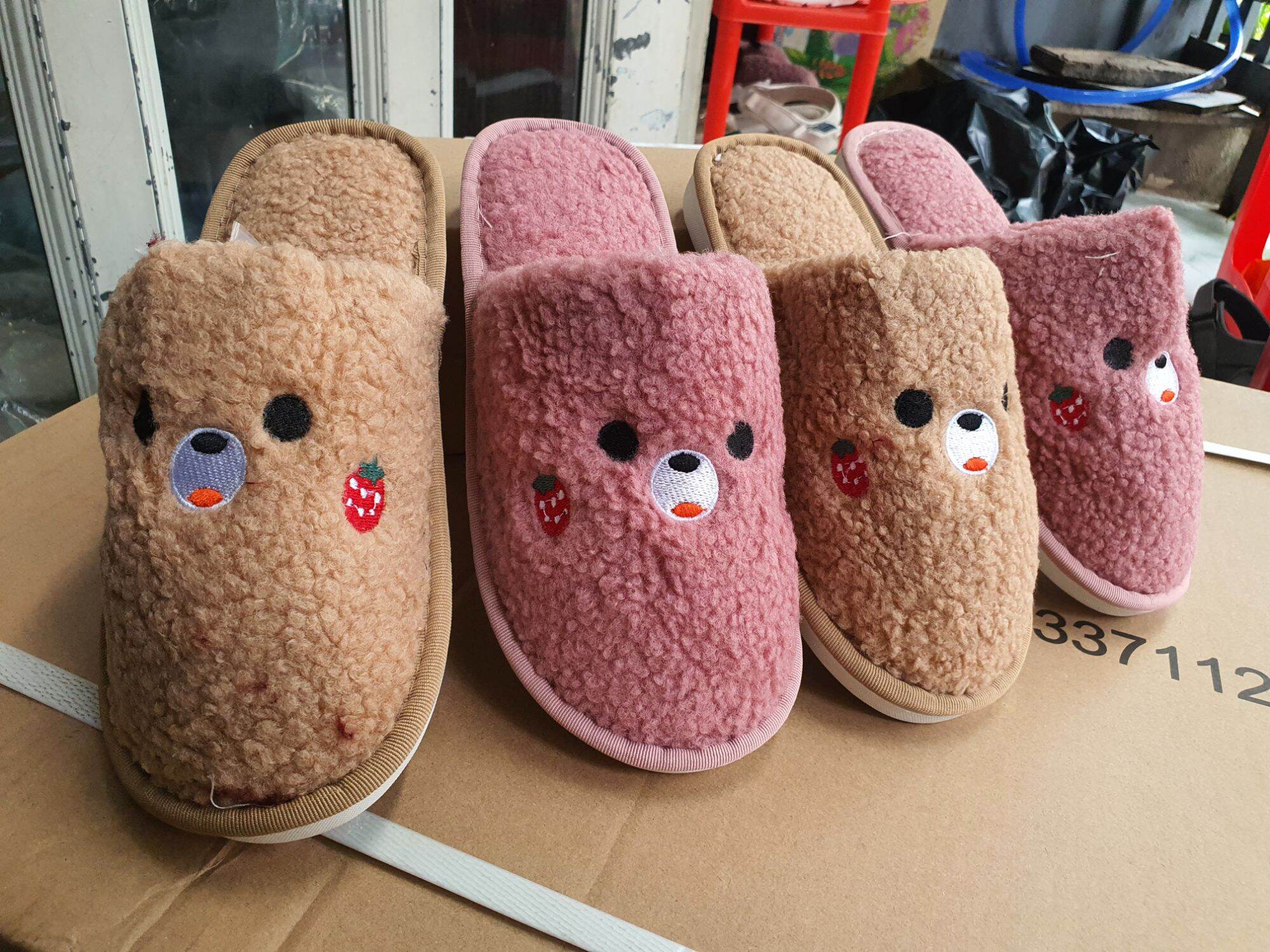dép lông bít mũi nữ mang trong nhà