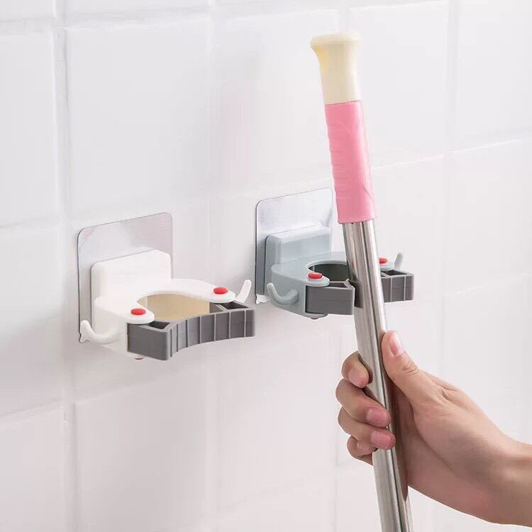 Kẹp chổi dán tường tiện dụng chắc chắn