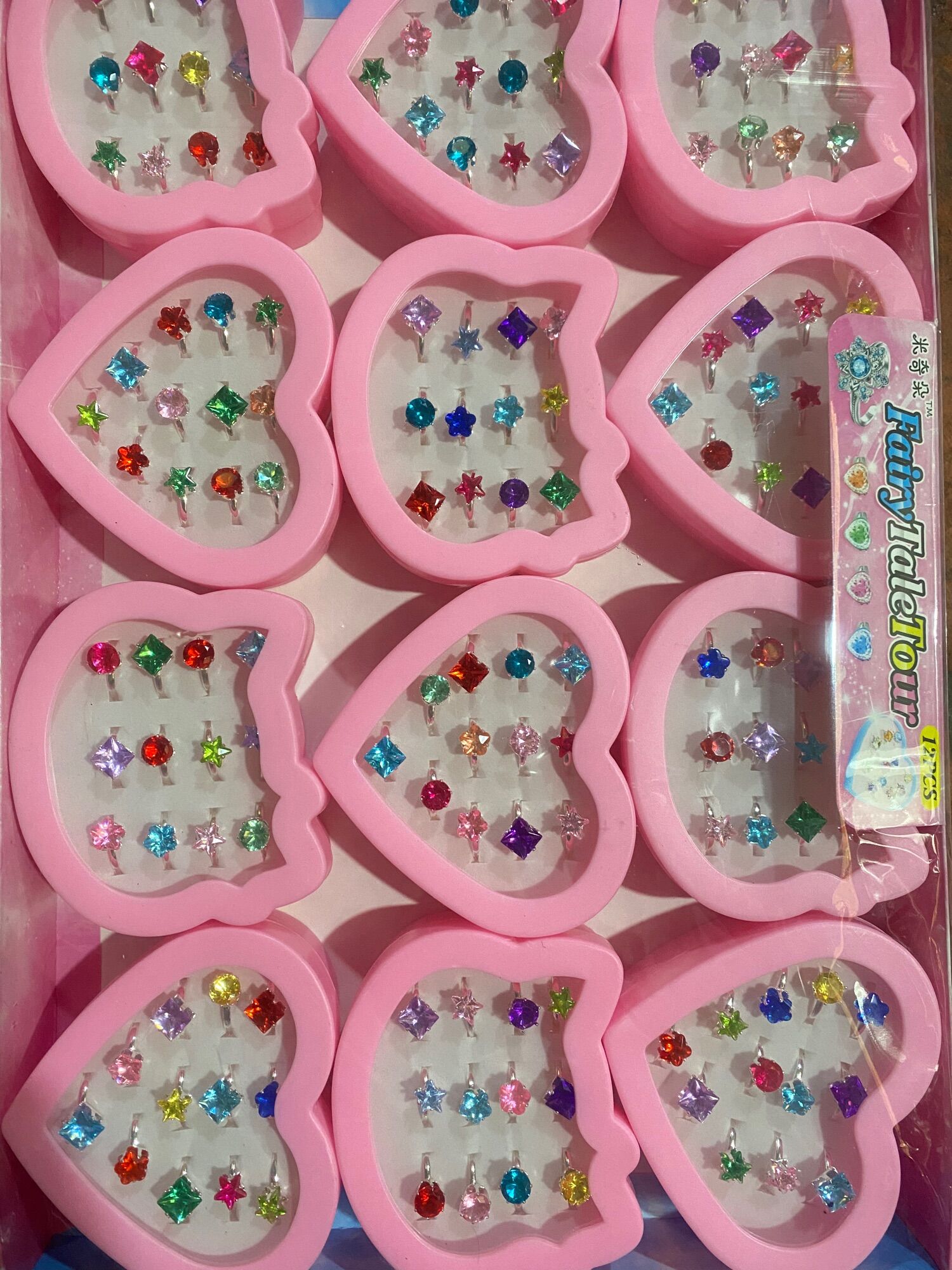 Hộp 12 chiếc nhẫn đá siêu đẹp cho bé