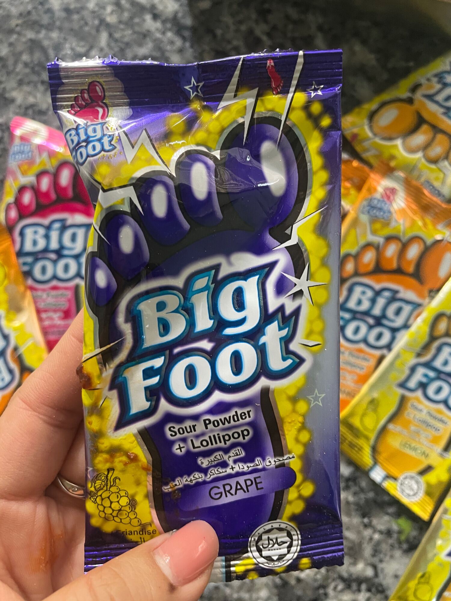 Bịch 30 que kẹo mút bàn chân bigfoot - ảnh sản phẩm 3