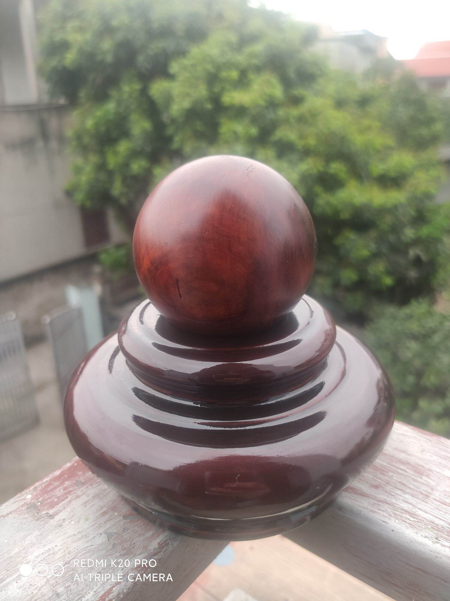 Chân Đế đặt quả cầu phong thủy , đặt bát tụ bảo., ( có đèn đổi màu ),,không quay.