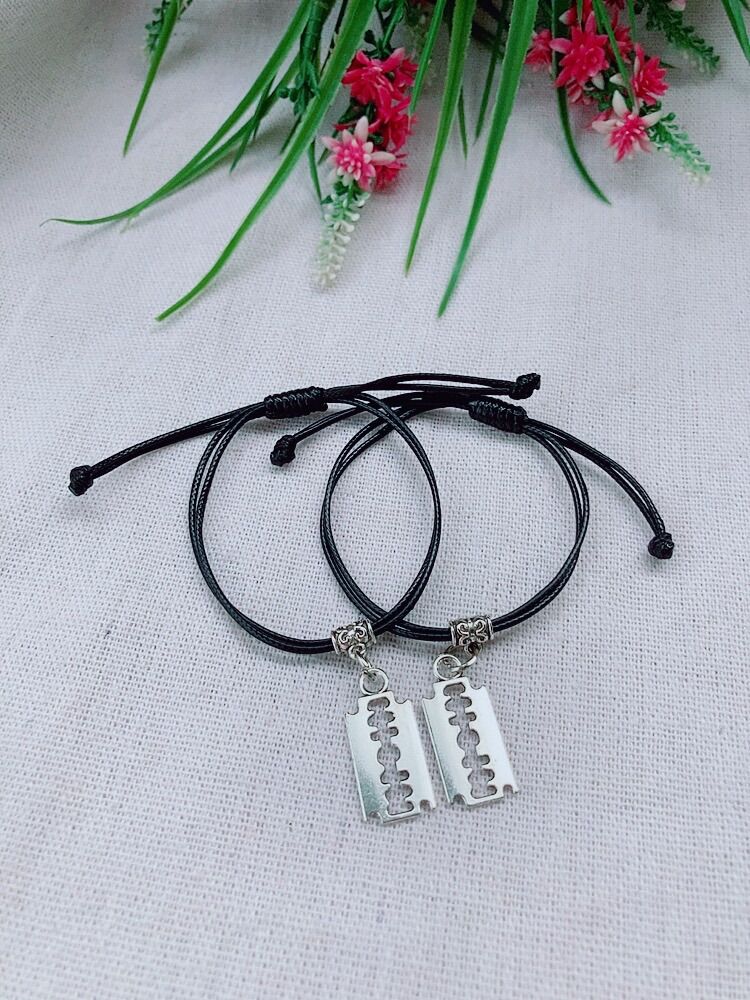 Vòng tay cặp đôi giá rẻ nhiều mẫu xinh dành cho đôi lứa