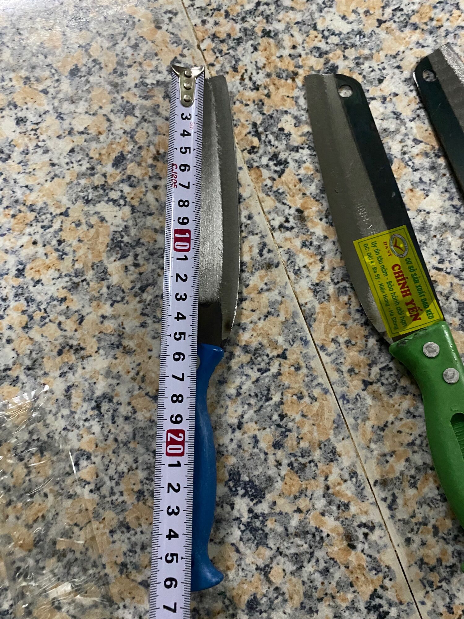Dao sắc gọt rao củ