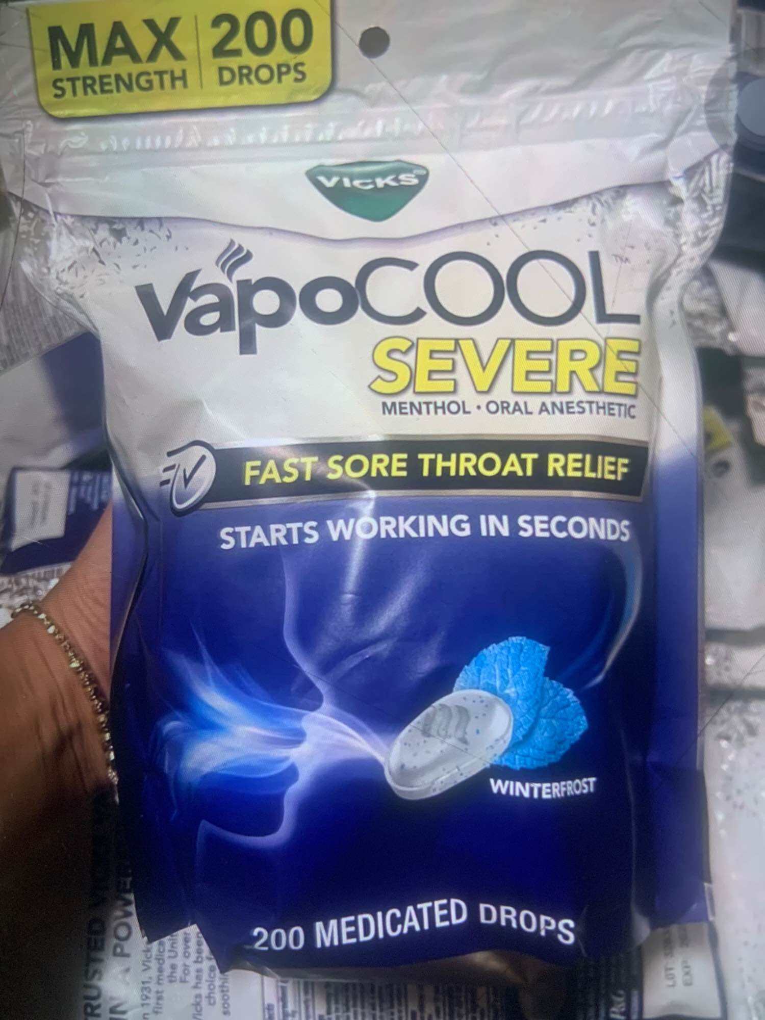 KẸO NGẬM VICKS VAPO COOL 200 VIÊN