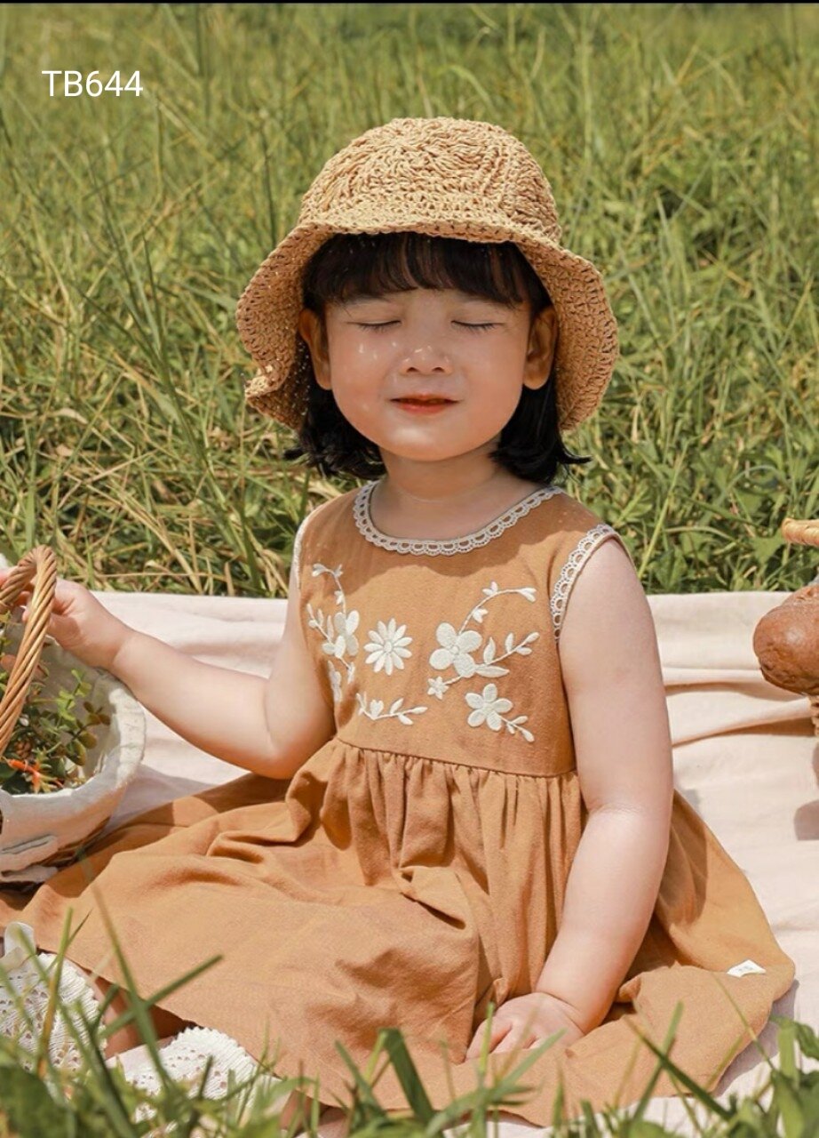 Váy thêu phối ren BeBoonq tỉ mỉ cho bé yêu