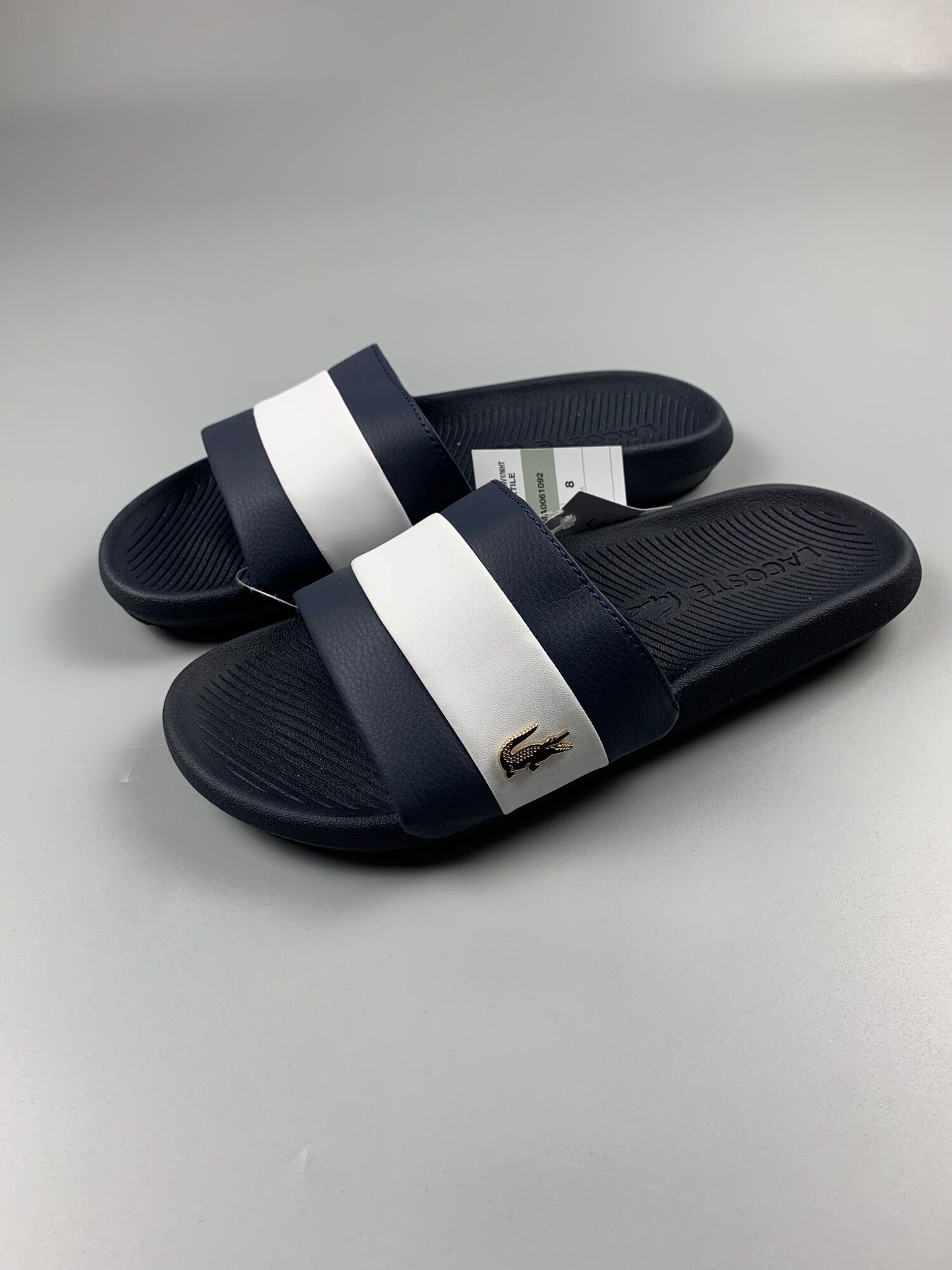 Dép Lacoste nam croco Navy in gold croc