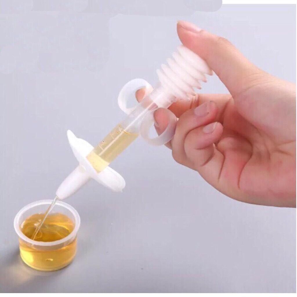 Dụng cụ bón thuốc, bón sữa cho bé kèm cốc nhựa