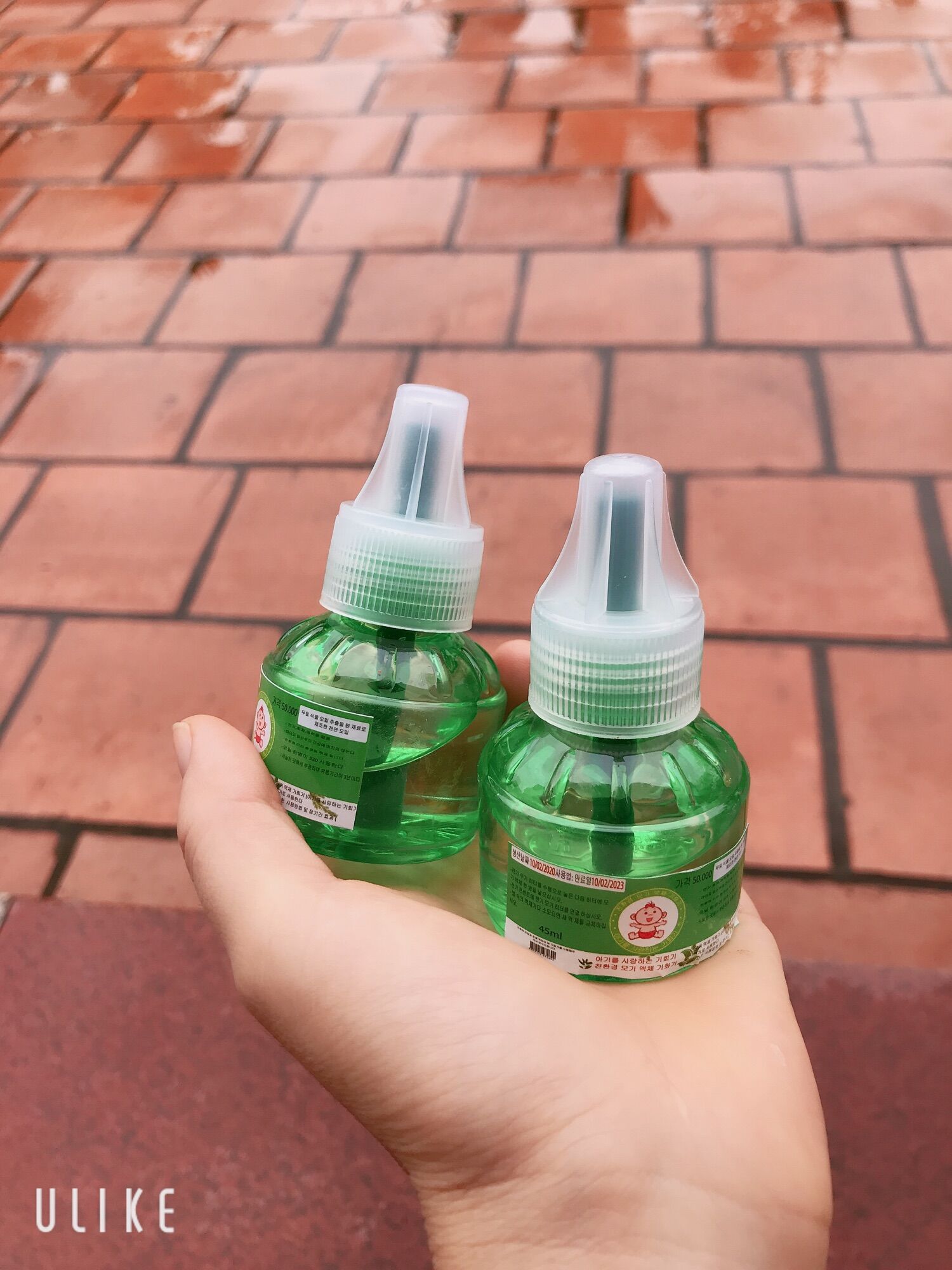 2 lọ dầu đuổi muỗi Hàn Quốc chính hãng.