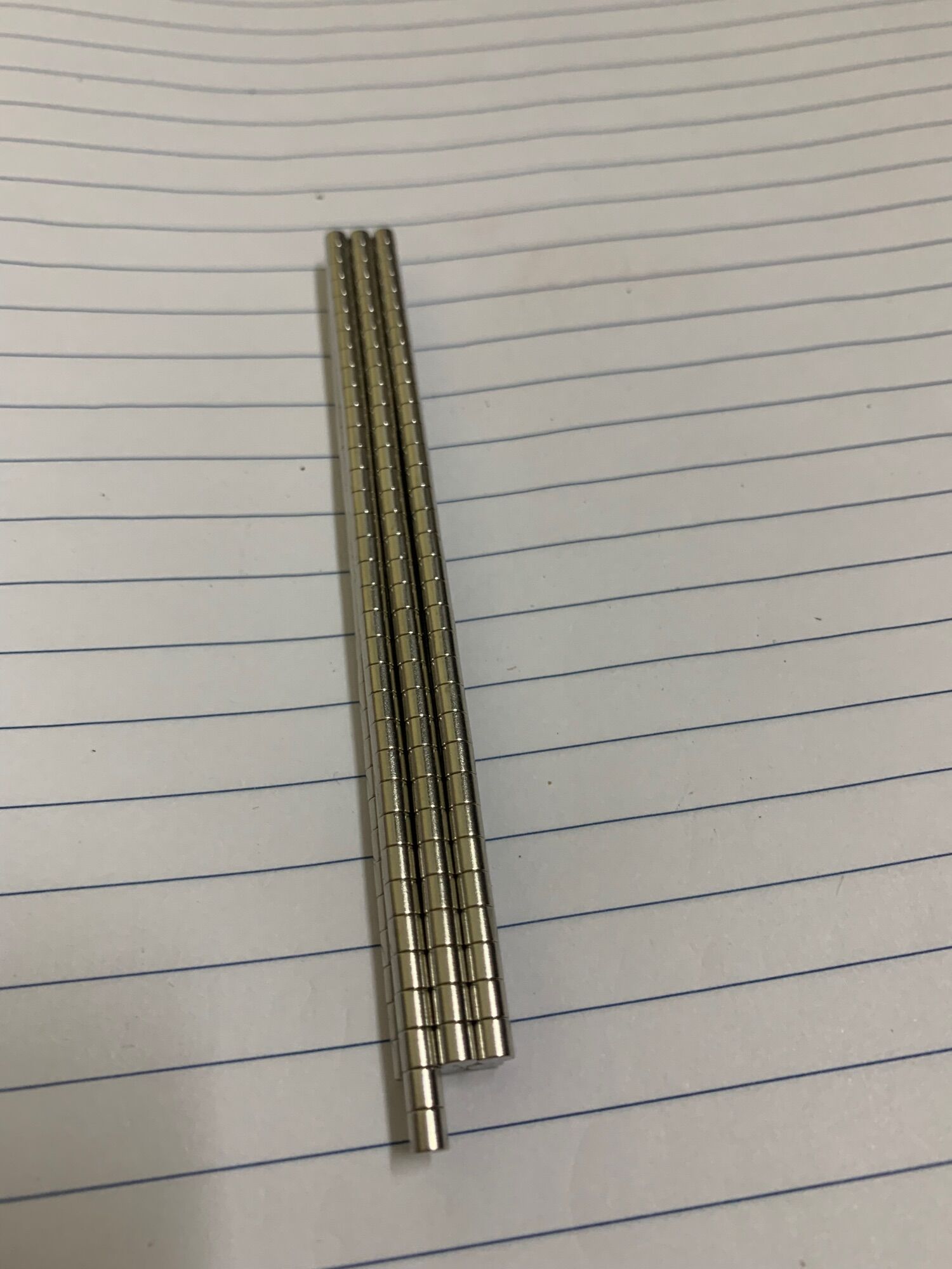 Nam châm 3x3mm