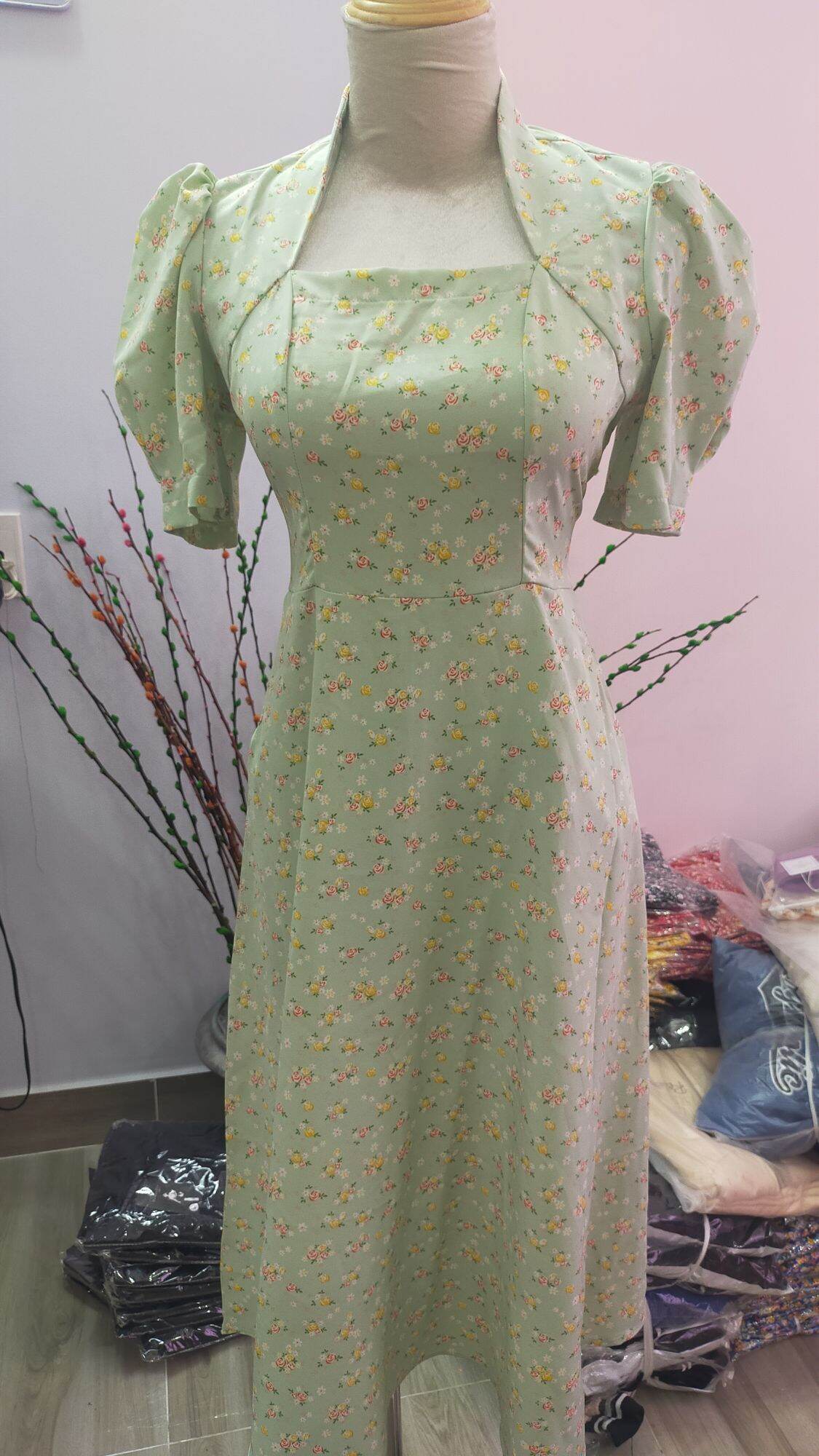 Đầm hoa nhí chất lụa cổ nữ hoàng size l đến xxl có túi