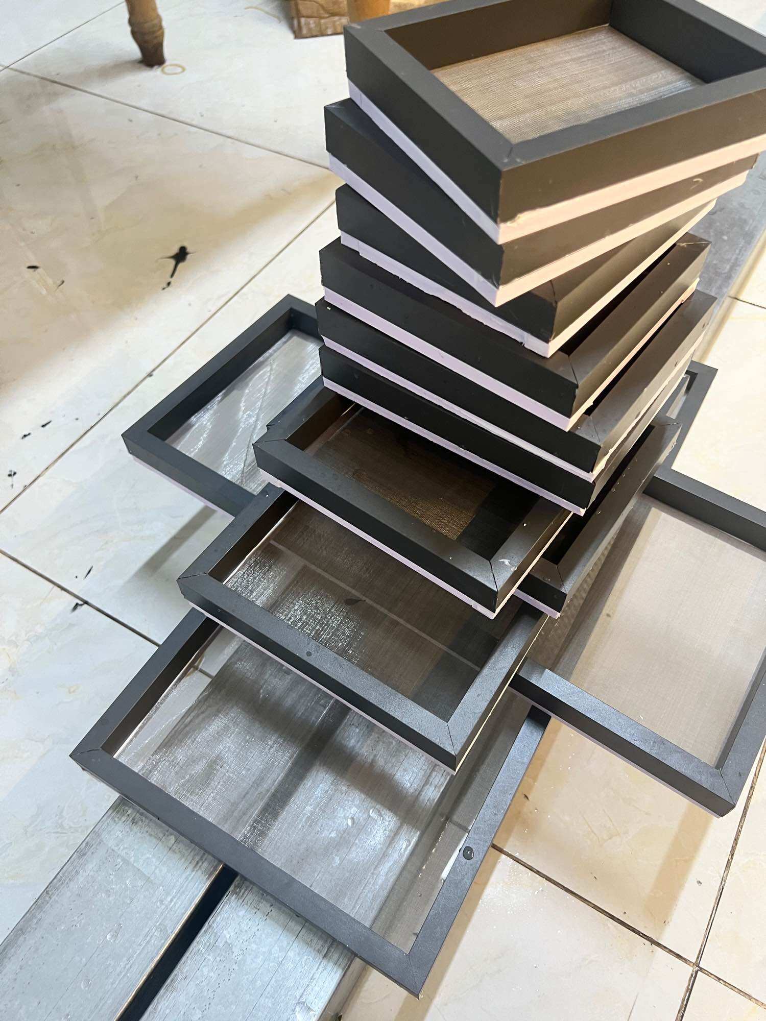 Khay Tách Phân Hồ Cá Đầy Đủ Kích Thước - Lưới inox dày