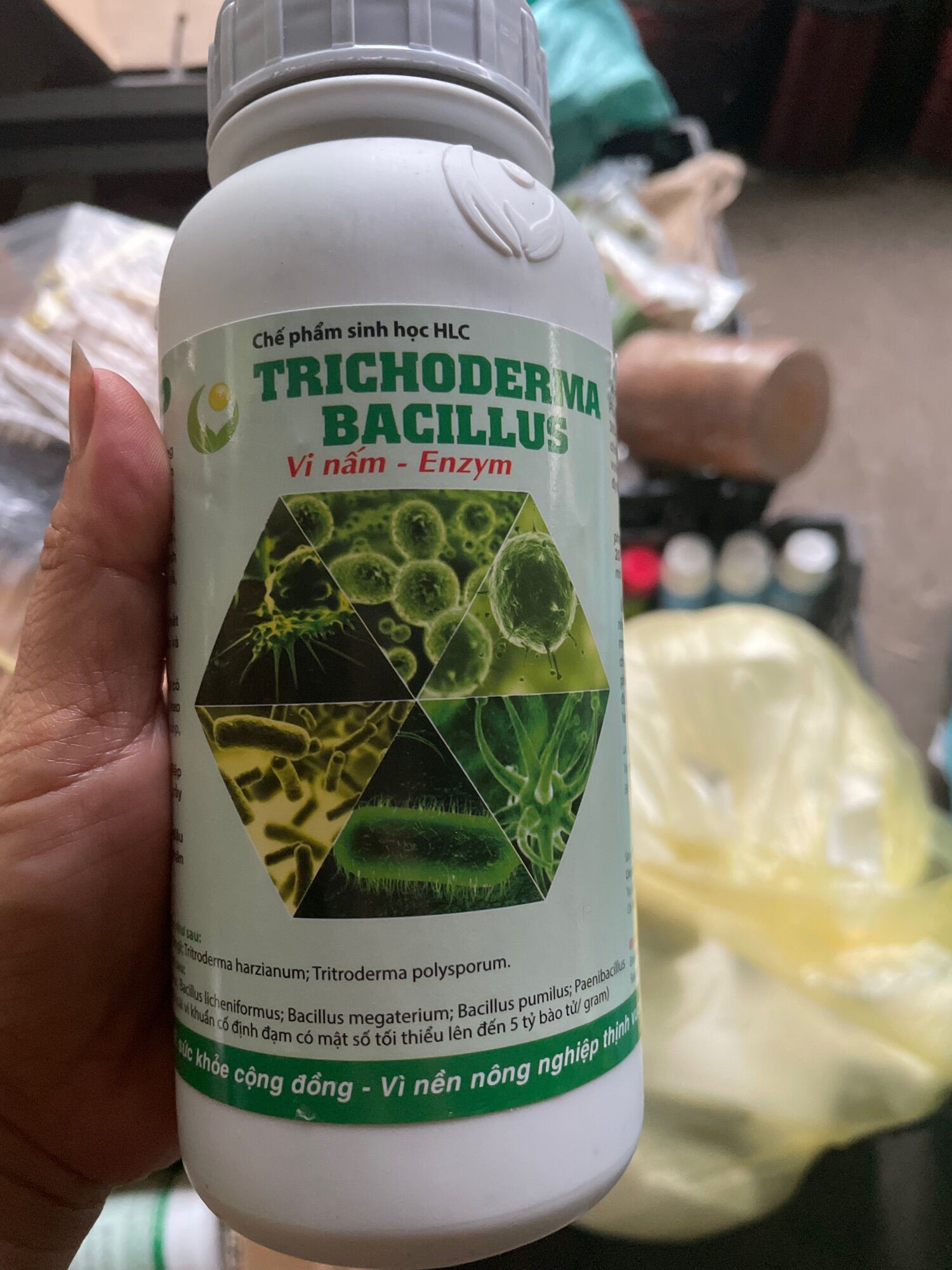 Nấm đối kháng Trichoderma Bacillus (dạng nước) chai 500ml