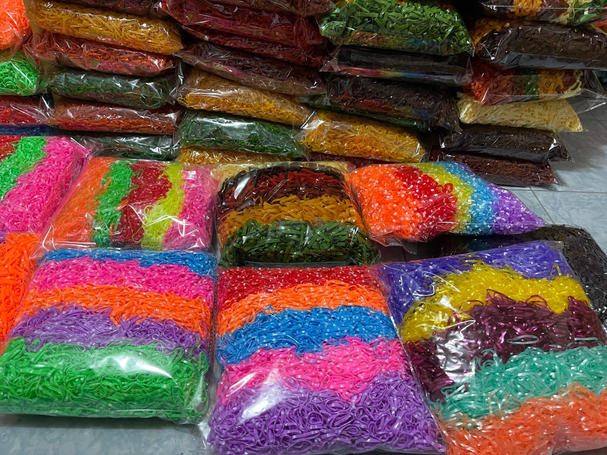 500g thun buộc tóc (size trung - đại - tiểu bi )nhiều màu sắc,  dành cho bé tóc ít