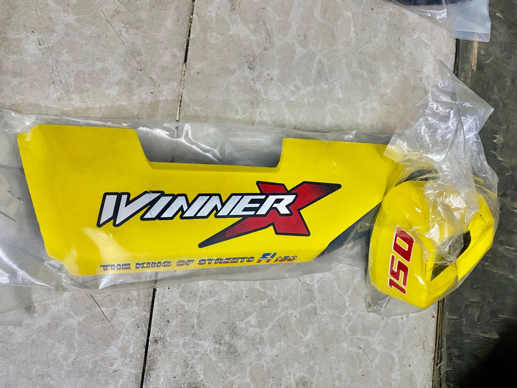 Ốp pô Winner X