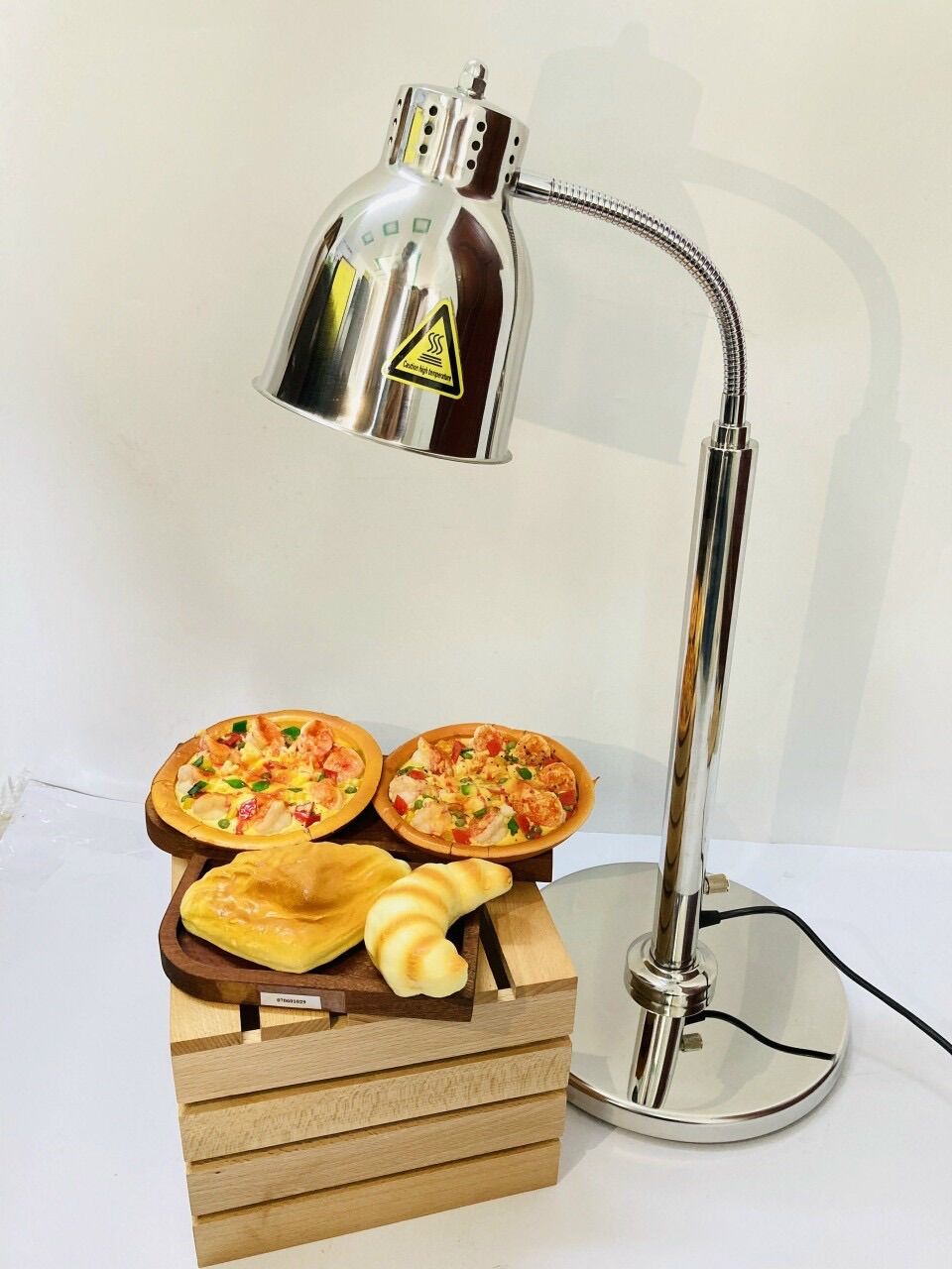 Stainless steel base buffet table dining lamp