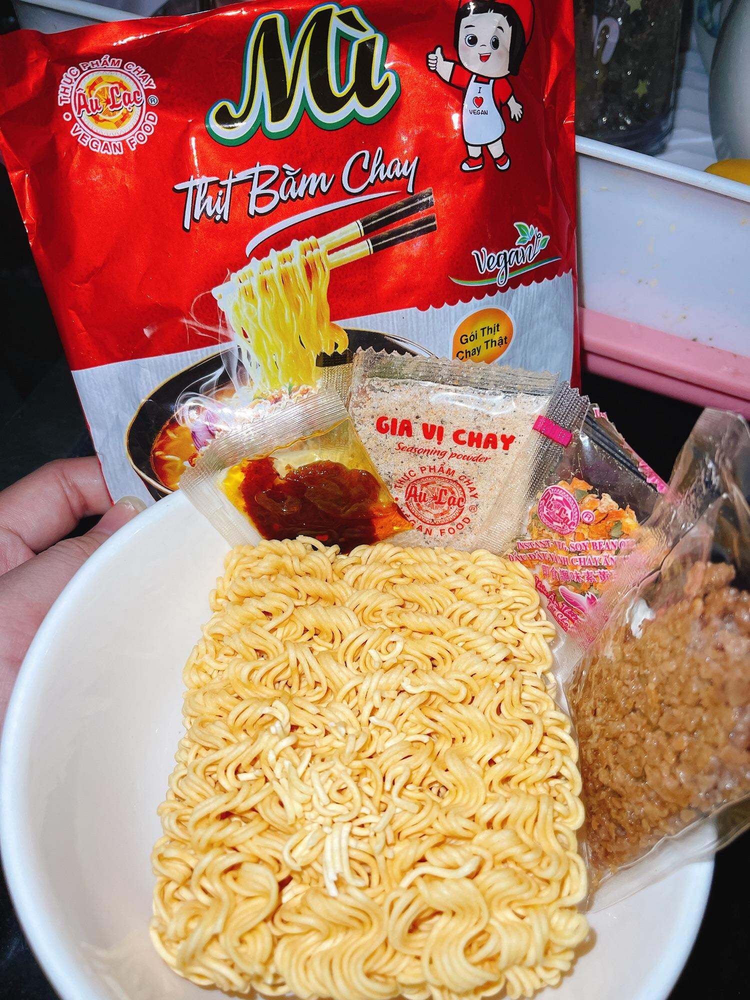 Mì chay thịt băm