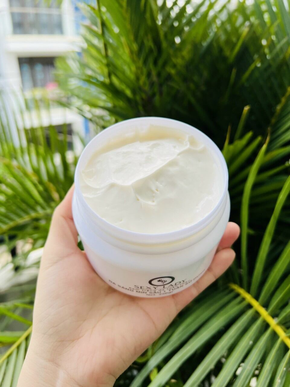 Kem Body Hà Kiều Anh Siêu Kích Trắng Bật Tone Nhanh cực