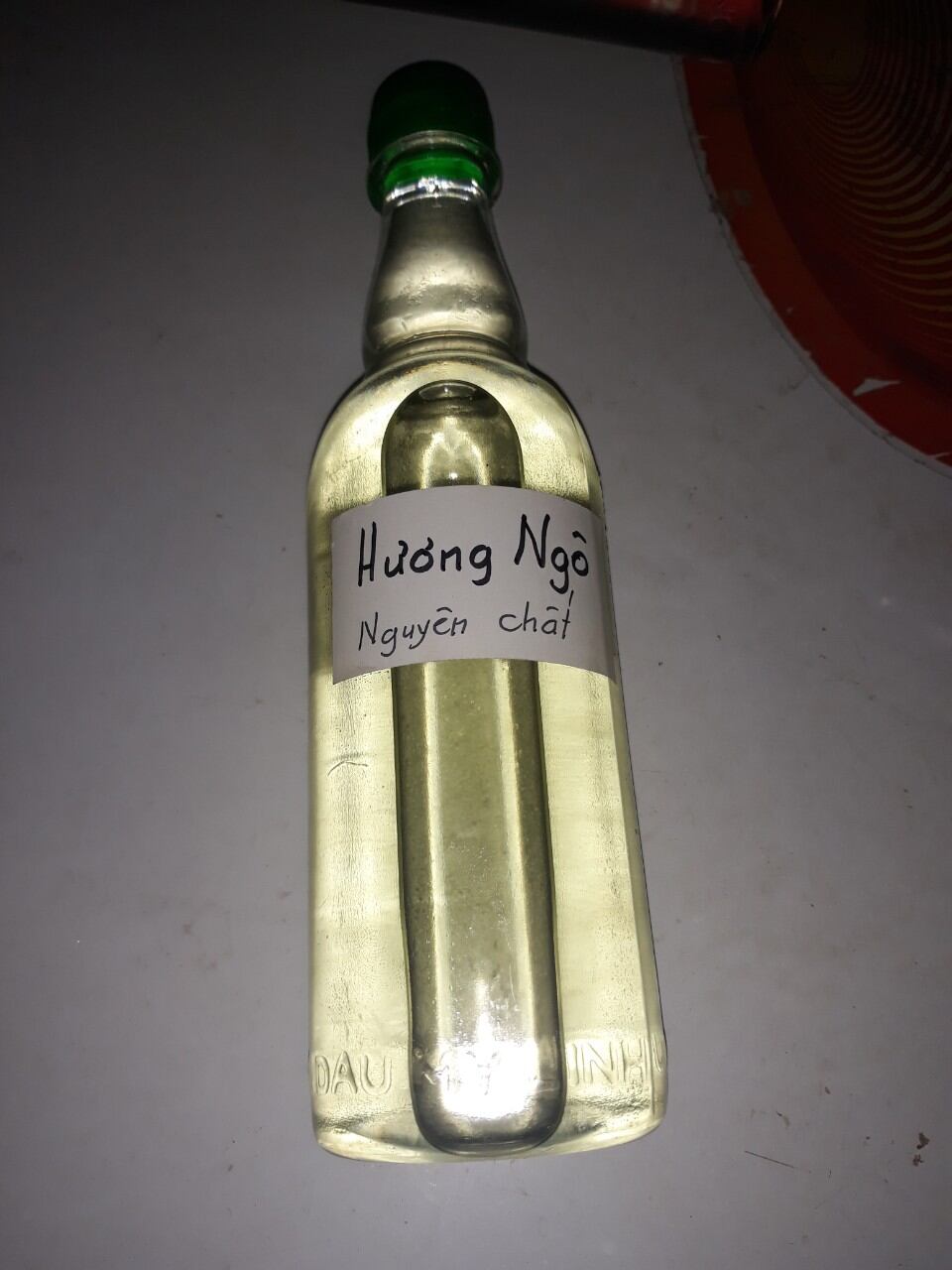 Tinh dầu nguyên chất không màu chai 500ml