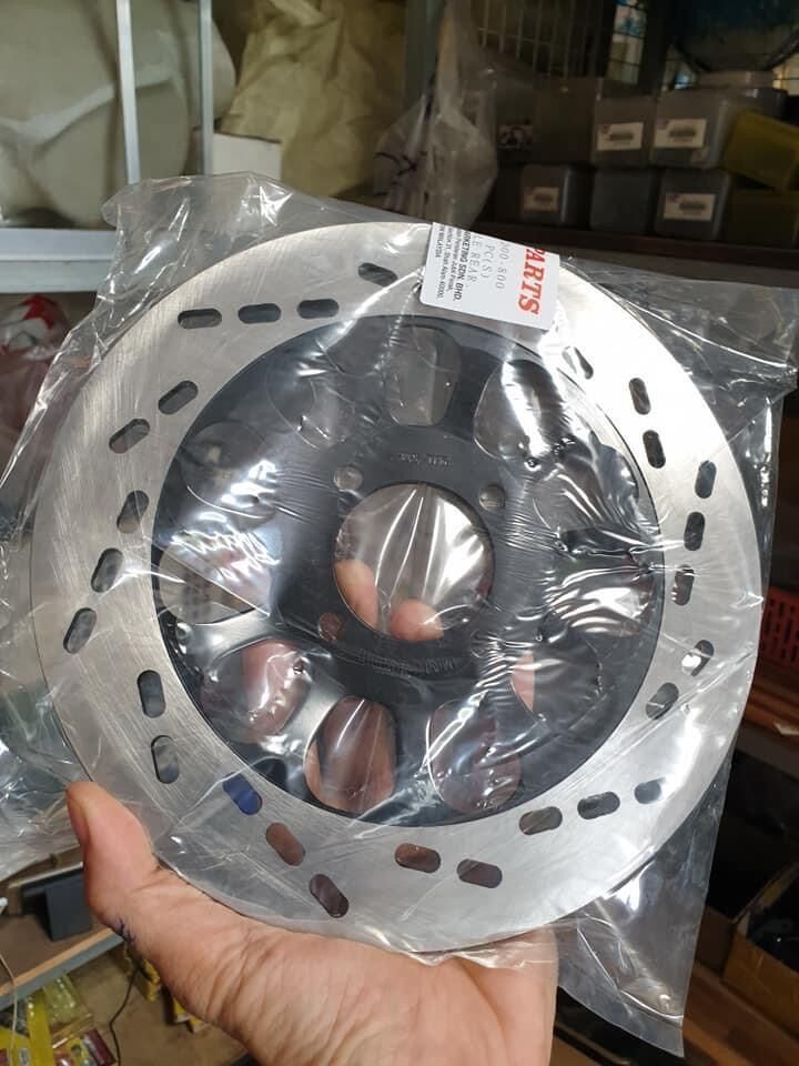 Dĩa thắng sport - satria 206 zin - lòng vàng / đen / đỏ